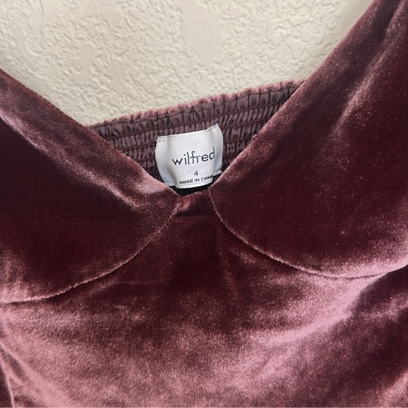 Aritzia Wilfred Velvet Purple Cropped Top Size 4 - Picture 2 of 2
